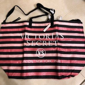 New Victoria’s Secret tote